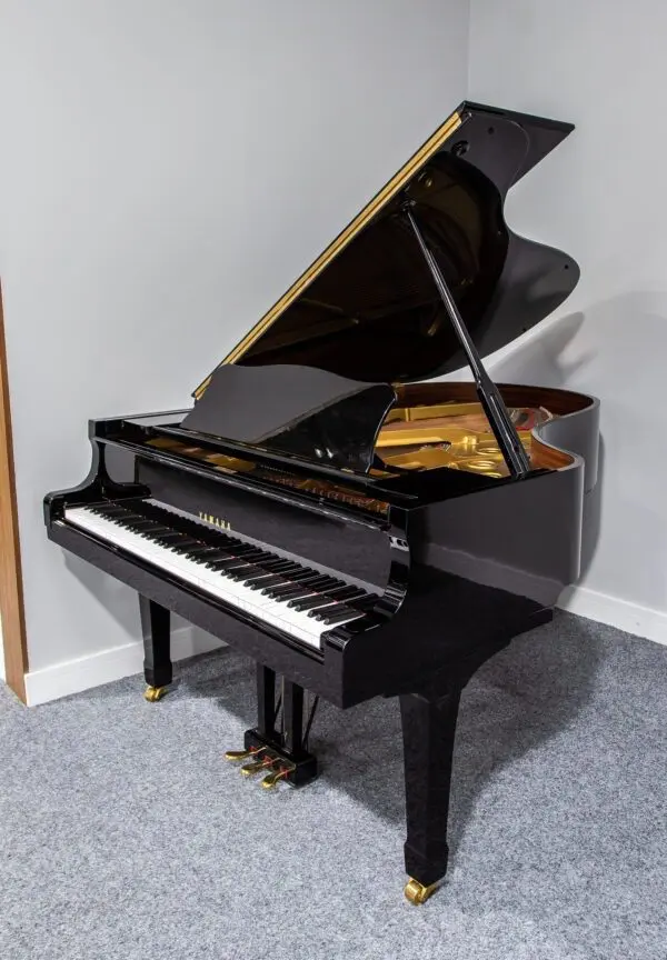 Yamaha C5 Grand
