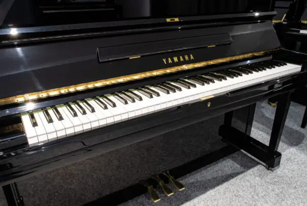 Yamaha U1A
