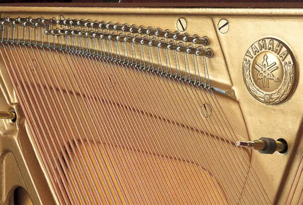 Yamaha SU118