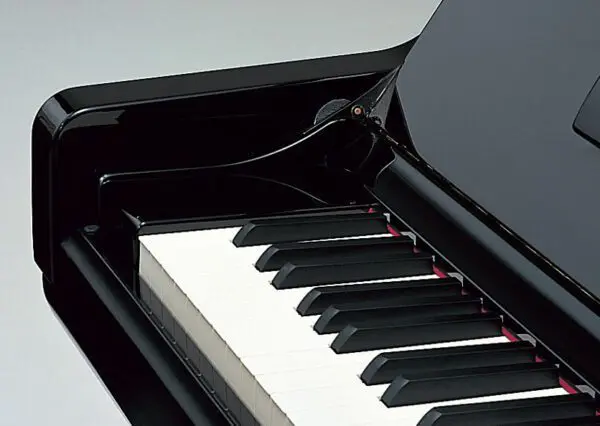 Yamaha SU7