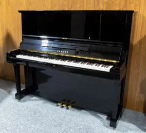 Yamaha U3 UX3