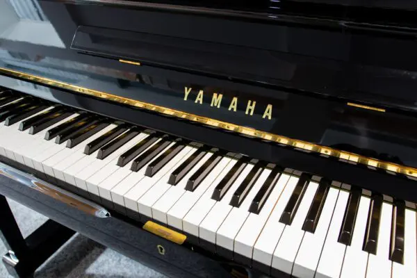 Yamaha U1A Keys