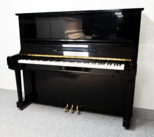 Yamaha U3F