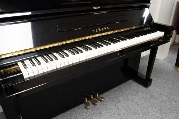Yamaha U3F Keyboard