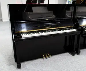 Yamaha U3H