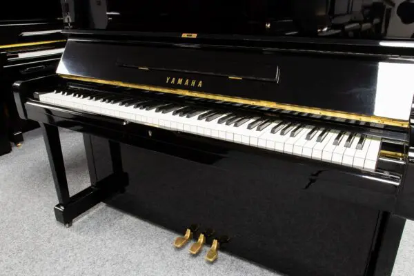 Yamaha U1G Keyboard