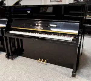 Yamaha U1 U10A