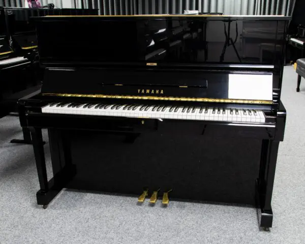 Yamaha U1M
