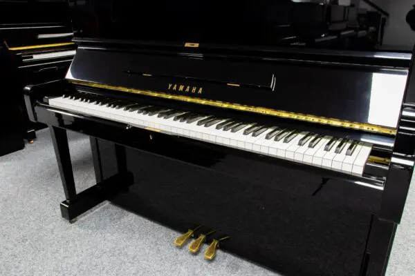 Yamaha U1M Keyboard
