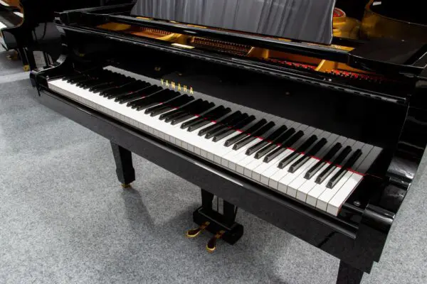 Yamaha G3 Keyboard