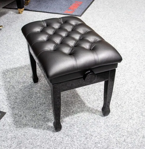 Adjustible Piano stool