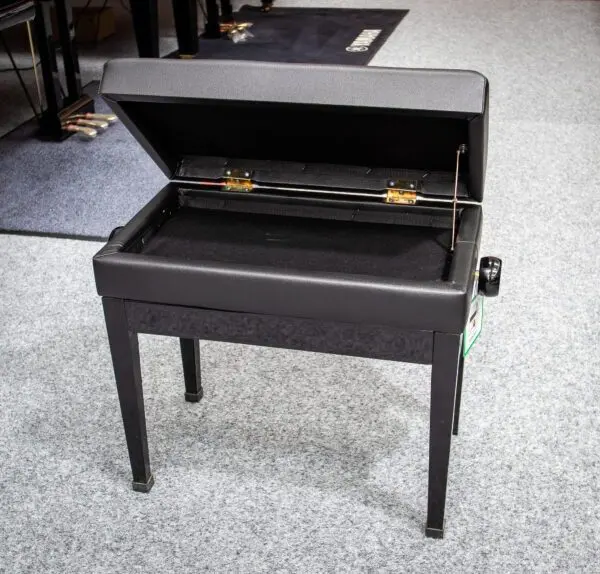 Adjustible Piano stool