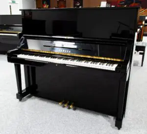 Yamaha U3 UX