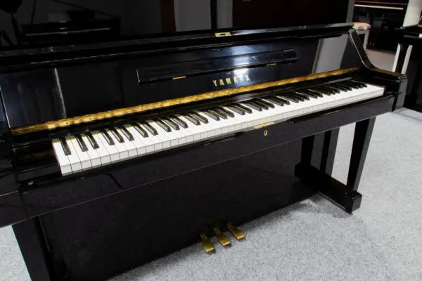 Yamaha U3 UX Keyboard