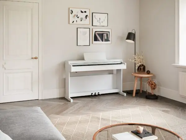 Yamaha YDP 165 Arius Digital White Location