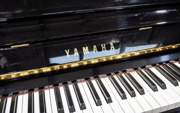 Yamaha SU121S