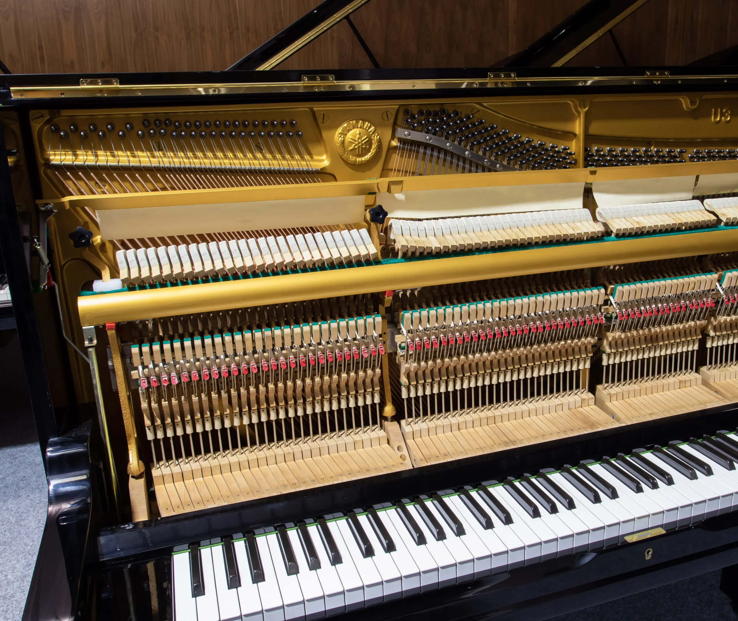 Yamaha U3H mid 1970's internal