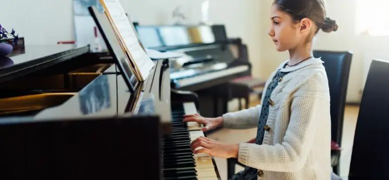 How to achieve perfect piano posture