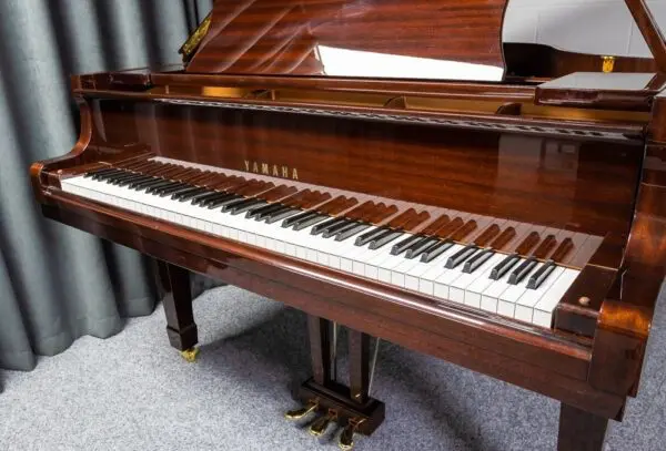 Yamaha C3 Grand in Polished Mahogany, 1996 (Refurbished)