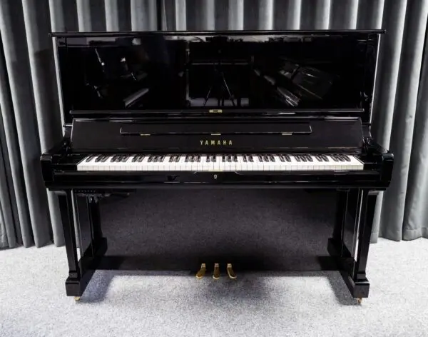 Yamaha SU7 Upright SH Silent in Polished Ebony, 2018