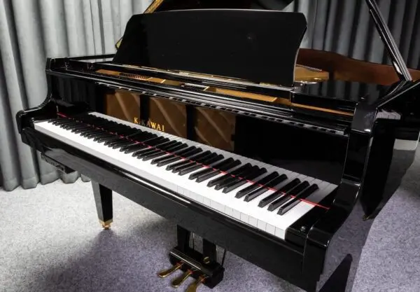 Kawai GL30 ATX2 Silent Grand in Polished Ebony (Ex Demo) - Image 2