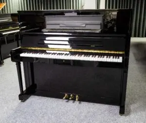 Petrof 125 Upright, 2003