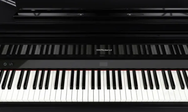 Roland GP9M Polished Ebony