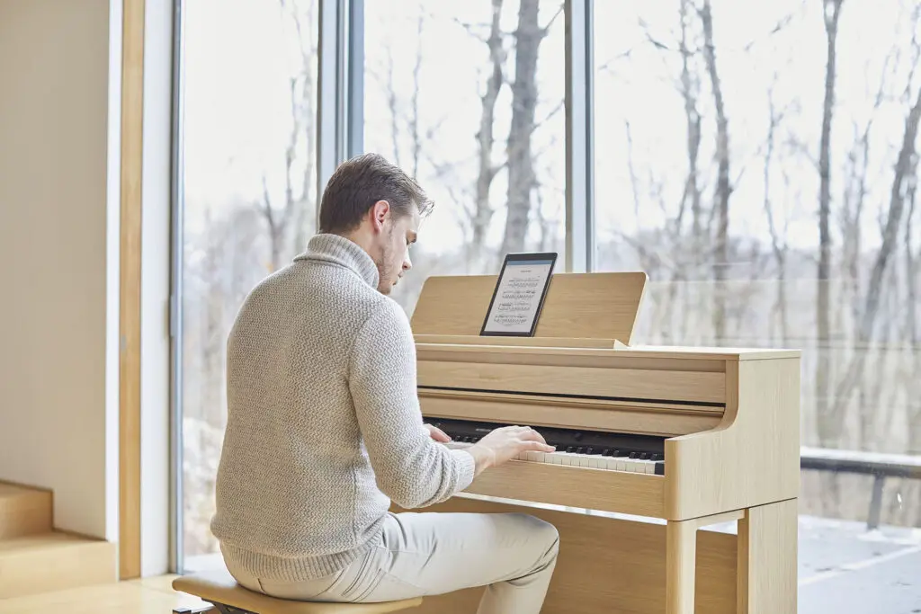 Roland HP700 Series