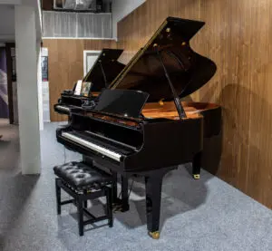Pre-Owned Yamaha C3X SH2 Silent Grand in Polished Ebony (2019)
