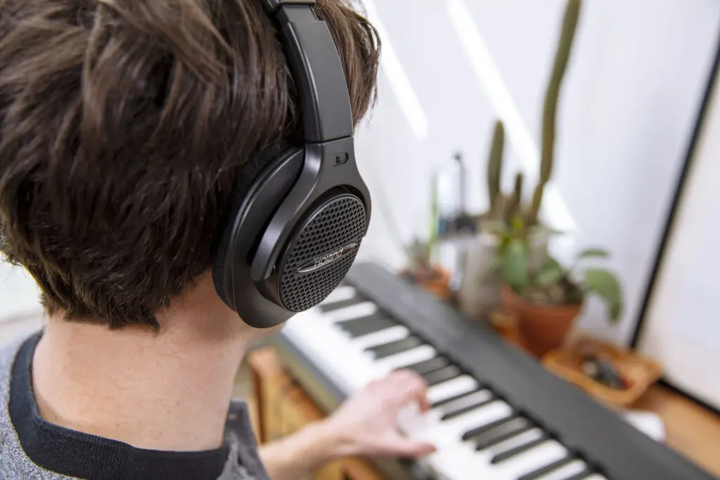 Roland FP30X in Black
