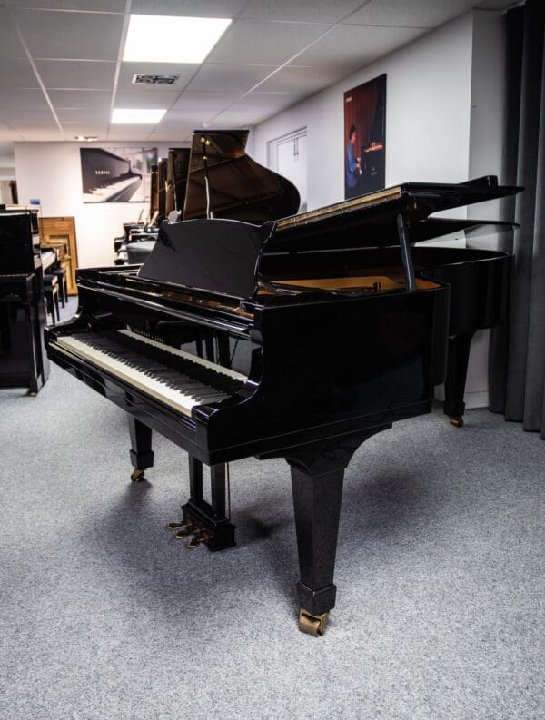 Steinway Model C Grand, 1975 (Refurbished) - Image 2