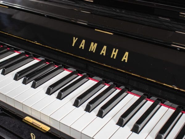 Yamaha YUS3 Logo