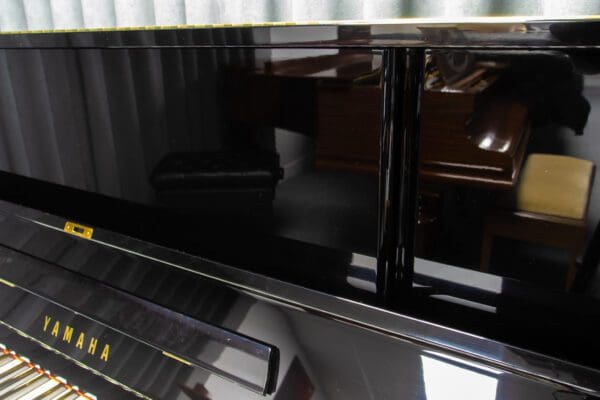 Yamaha U1 UX1 Front Panel