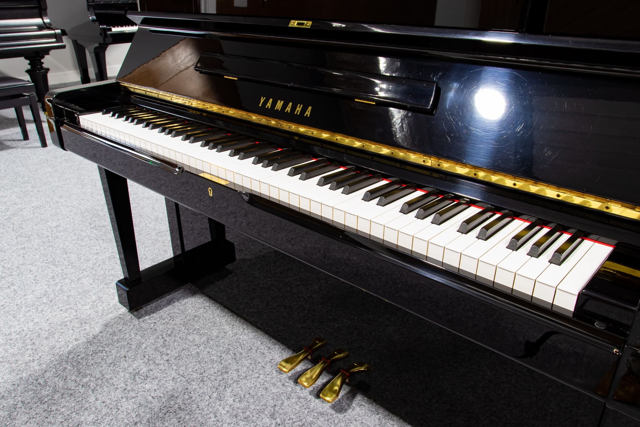 Yamaha yux discount piano price