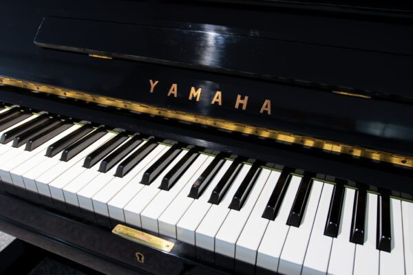 Yamaha U3E Keys