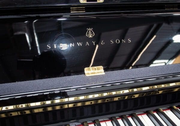 Steinway Model V