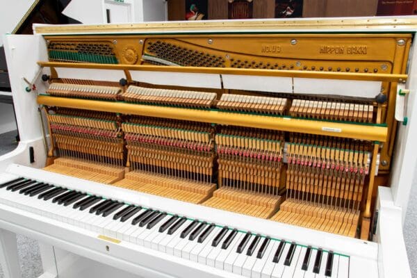 Yamaha U3E Internal