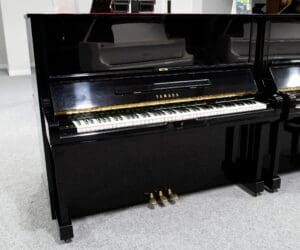 Yamaha U3H
