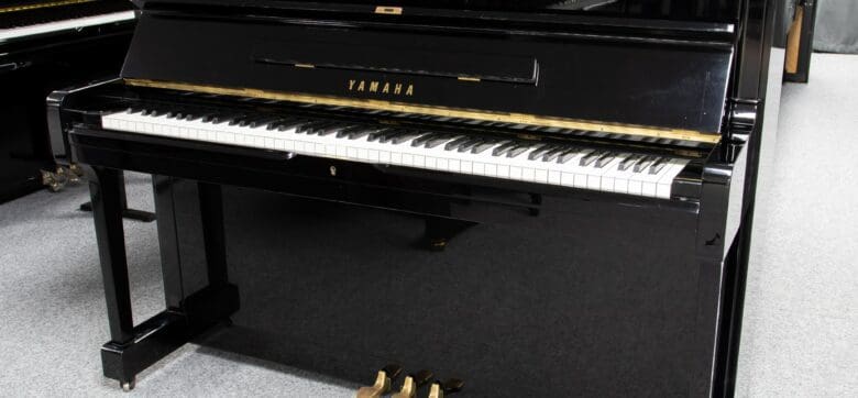 Yamaha U1G Upright, early 1970’s (Refurbished)