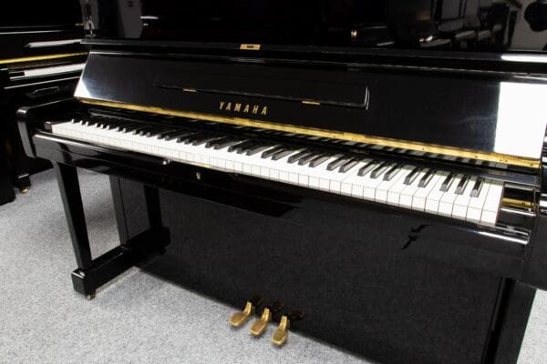 Yamaha U1G Keyboard