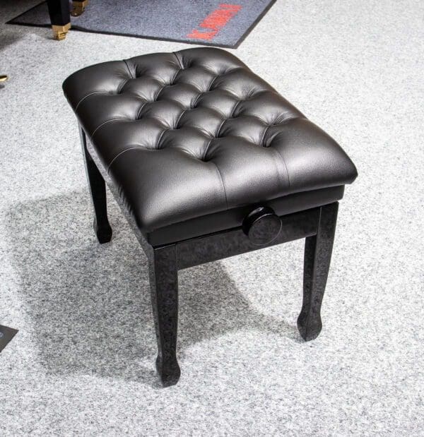 Adjustible Piano stool