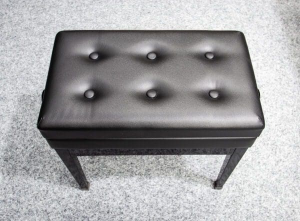 Adjustible Piano stool
