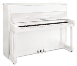 Yamaha P116 White, Chrome
