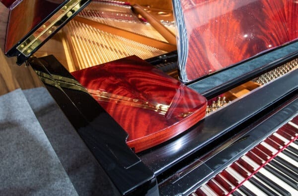 Shigueru Kawai SK3 Grand Piano