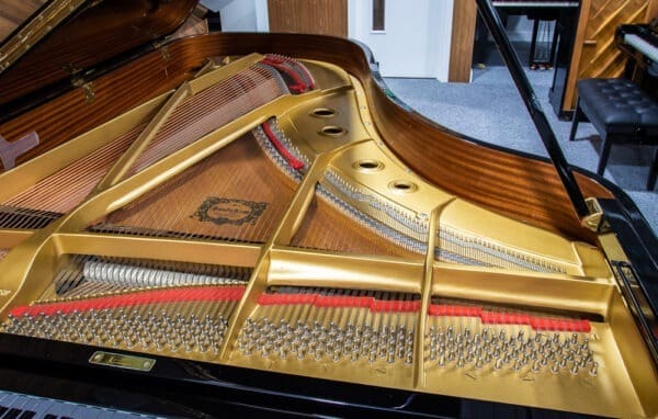 Internal Yamaha C7 Grand