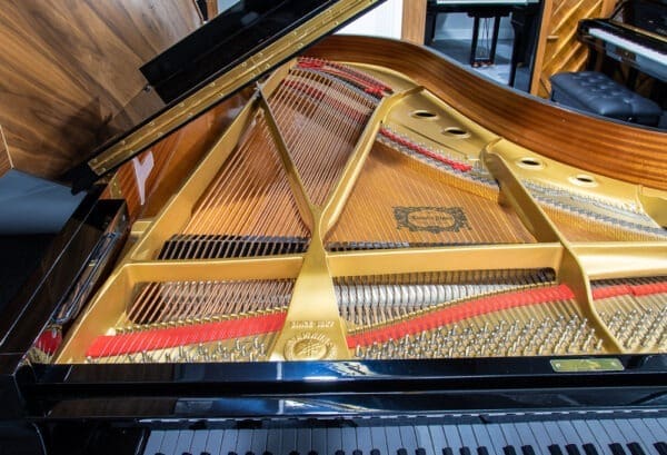 Internal Yamaha C7 Grand