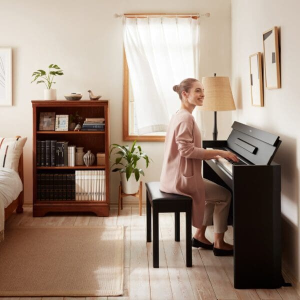 Yamaha YDP S55 Arius Digital Black Woman Playing