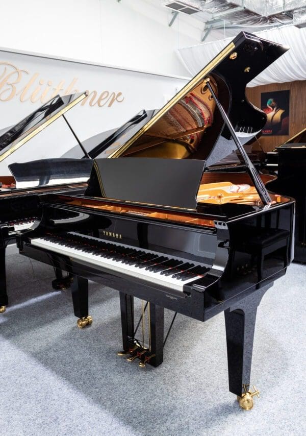 Yamaha CF6 Grand, 2013 (Refurbished)