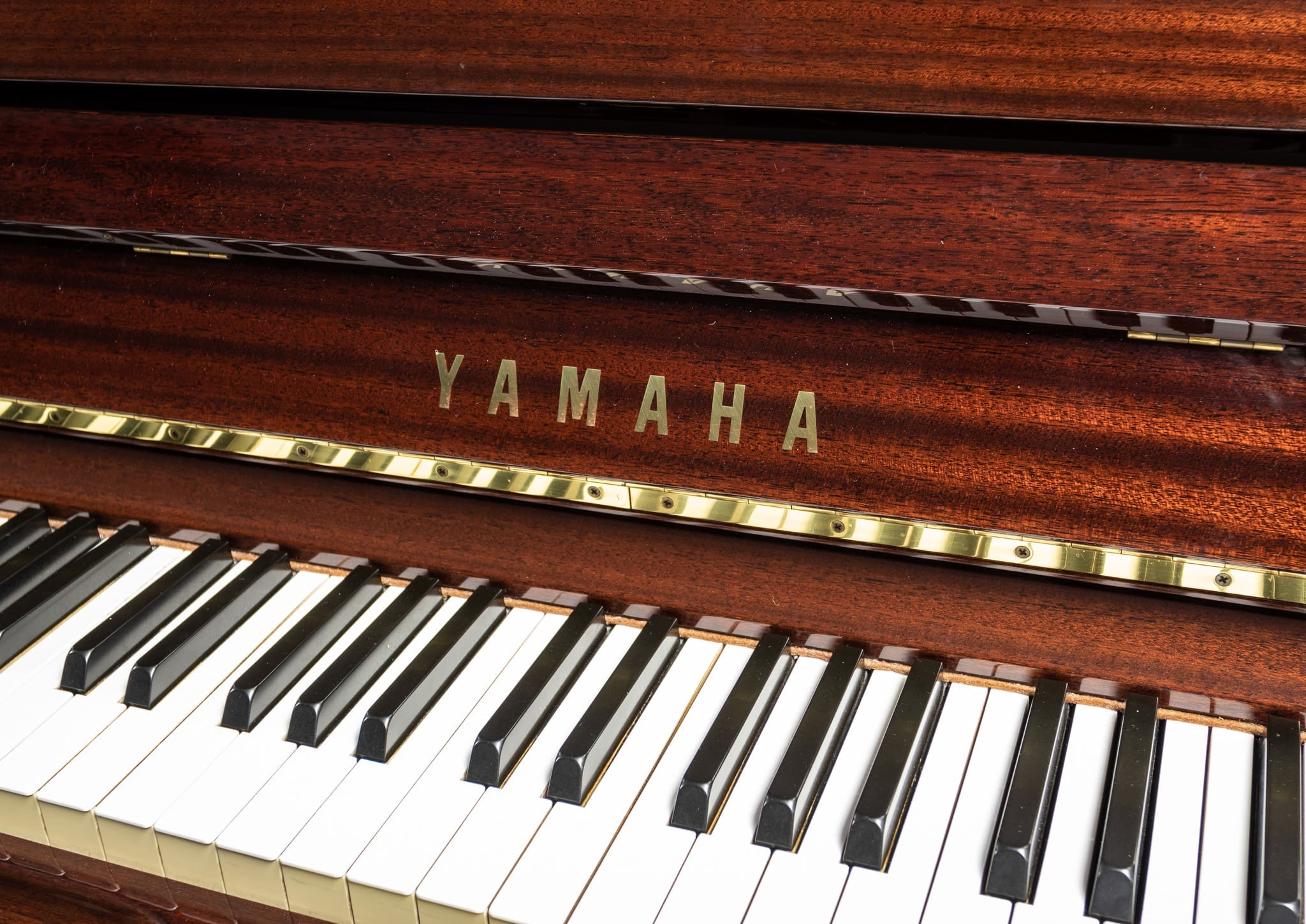 Yamaha SU118 C Upright in Polished Mahogany, mid-1980's - Richard Lawson  Pianos