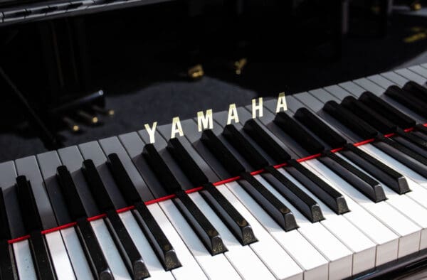 Yamaha C1 Disklavier DKC500R XG Grand in Polished Ebony, 2002 - Image 3